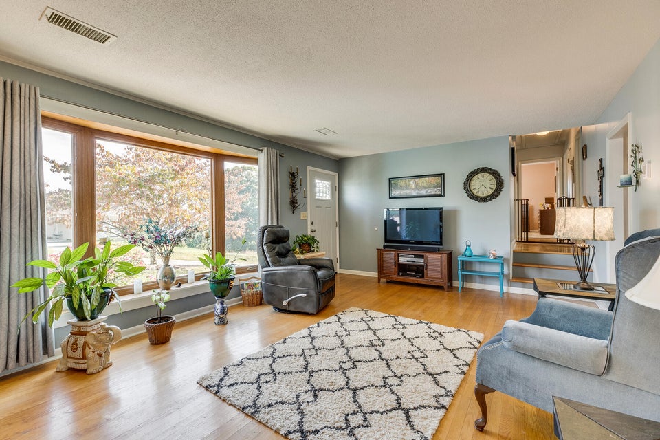 Photo #7: 100 Monticello Place