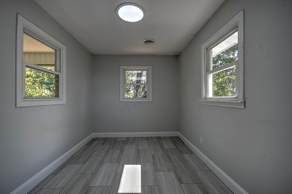 Photo #25: 1123 Woodside Drive