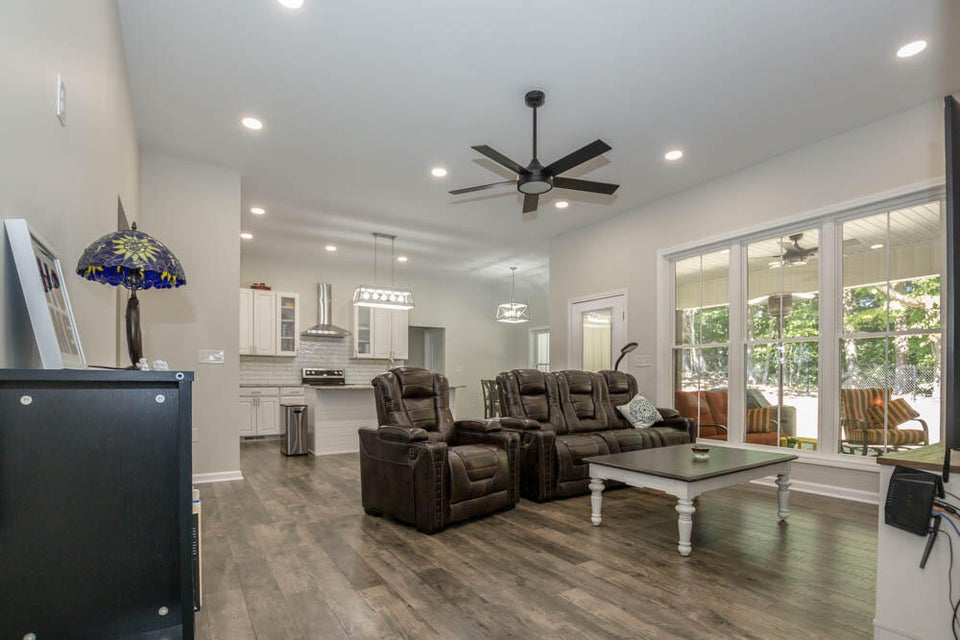 Photo #12: 190 Fox Ridge Drive