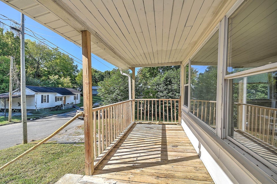Photo #6: 211 Locust Street