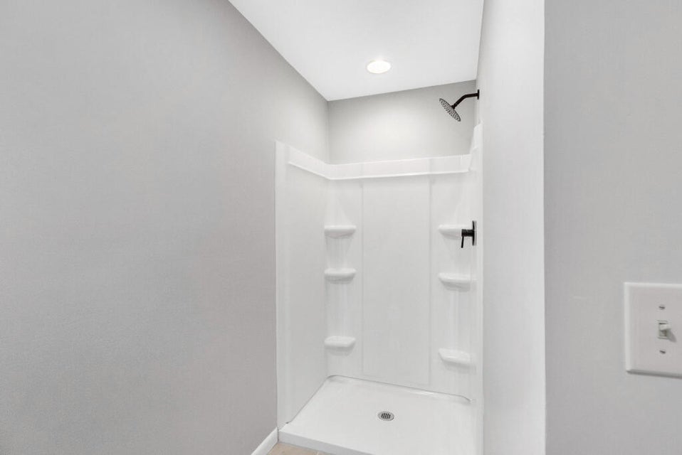 Photo #3: 102 Silkwood Court