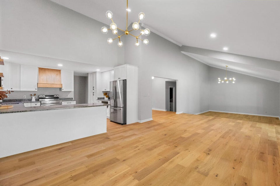 Photo #19: 102 Silkwood Court