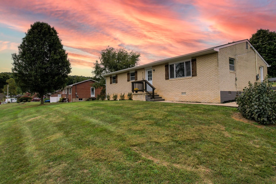 Photo #3: 4113 Englewood Boulevard