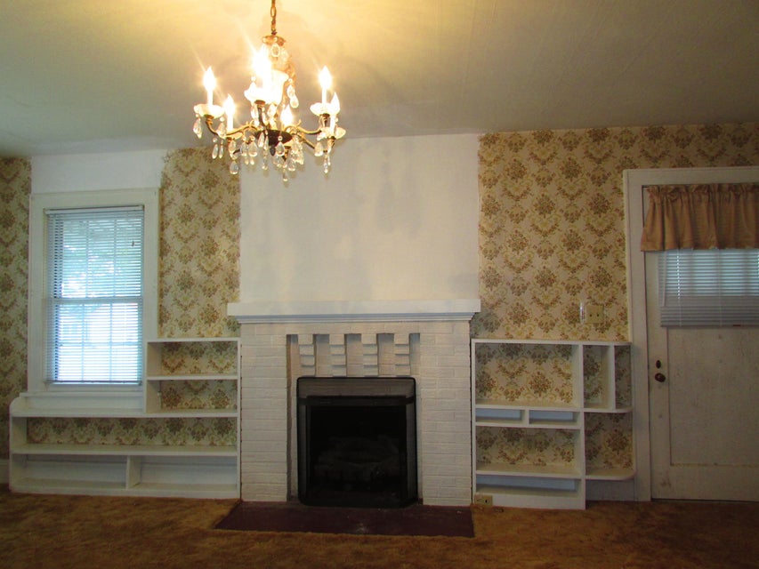 Photo #18: 408 East L Street