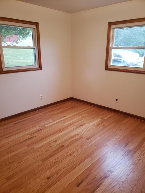 Photo #12: 530 Vinton Street