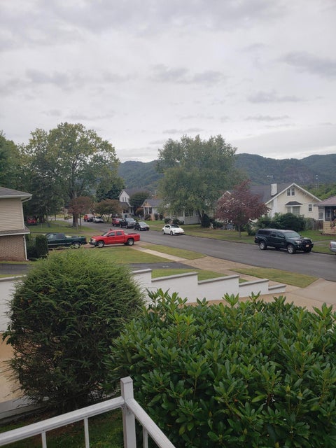 Photo #31: 530 Vinton Street