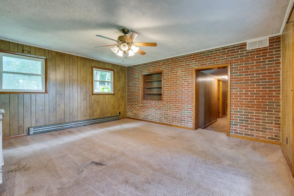Photo #26: 604 Meadowview Drive