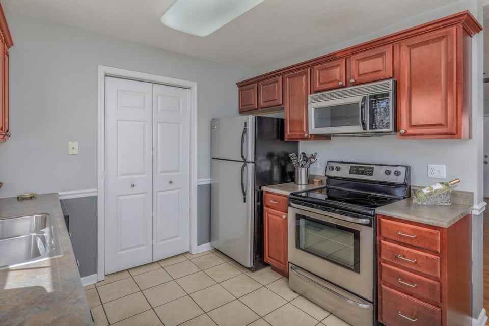 Photo #6: 4051 Scarlett Drive