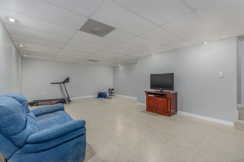 Photo #16: 4051 Scarlett Drive