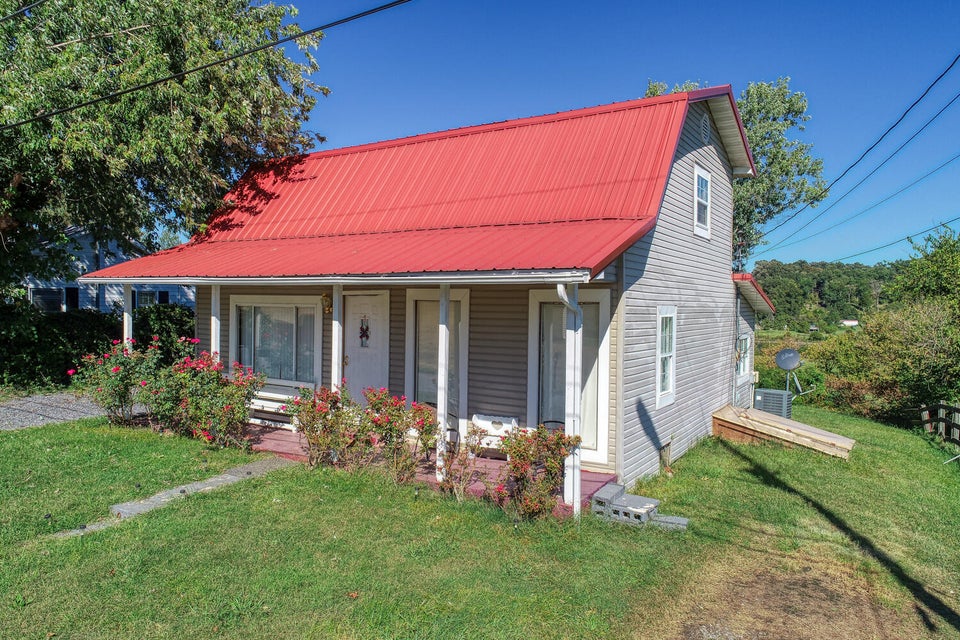 Photo #3: 114 Henderson Street