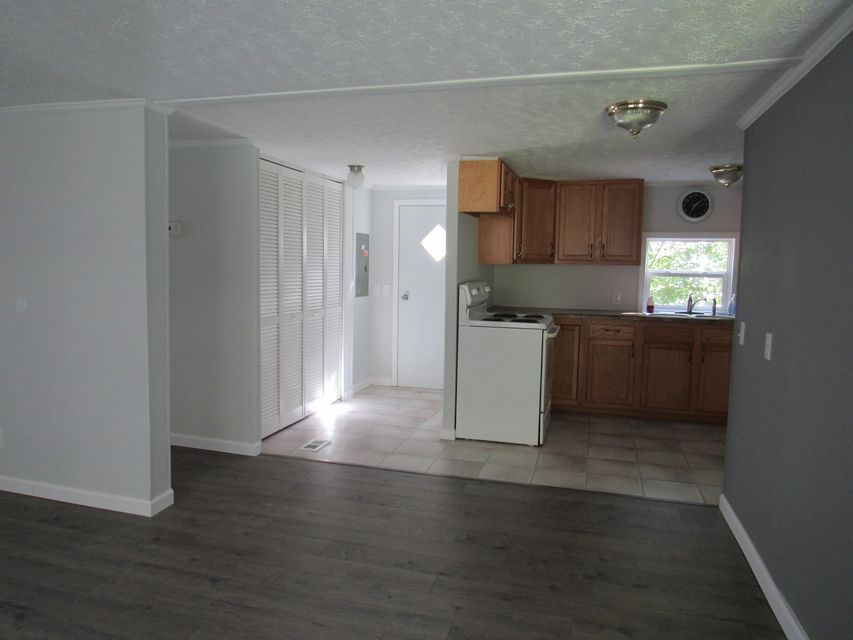 Photo #17: 824 Buckner Avenue