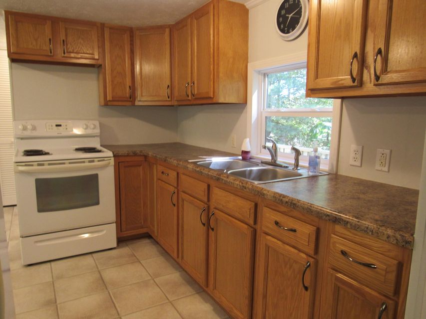 Photo #23: 824 Buckner Avenue