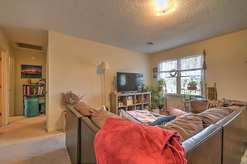 Photo #19: 208 Hill Drive