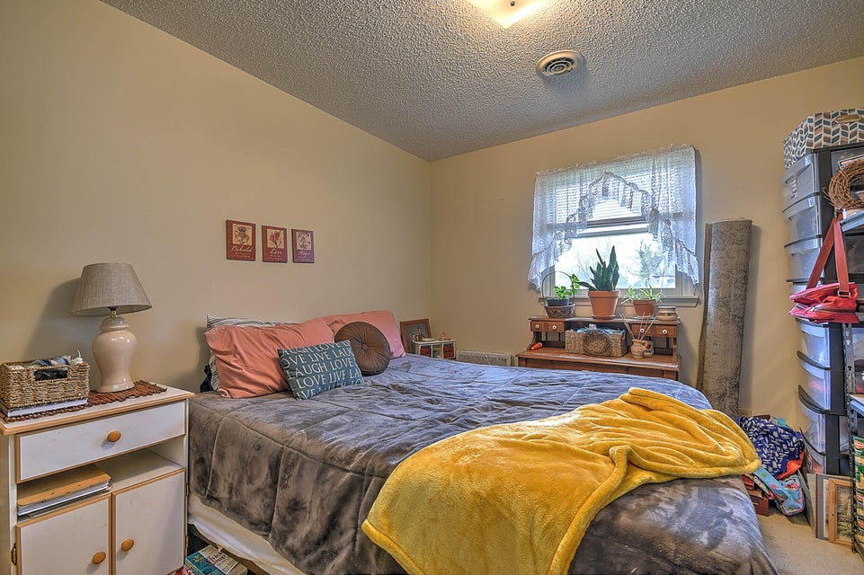 Photo #27: 208 Hill Drive