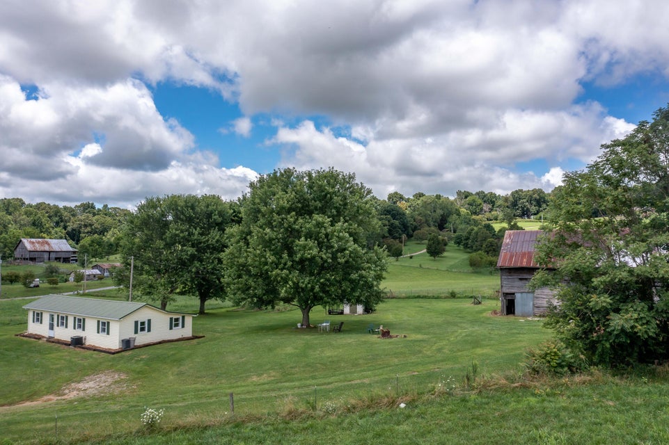 Photo #3: 40 Armstrong Road