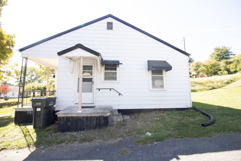 Photo #4: 506 Mckee Street