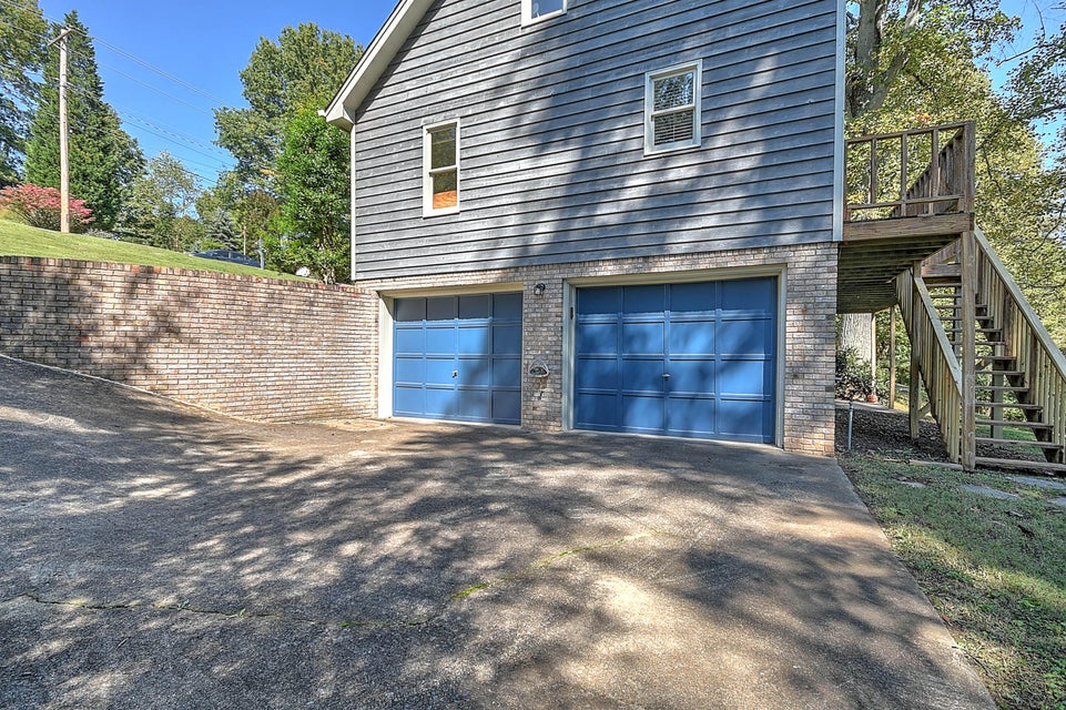 Photo #38: 4025 Lakota Place