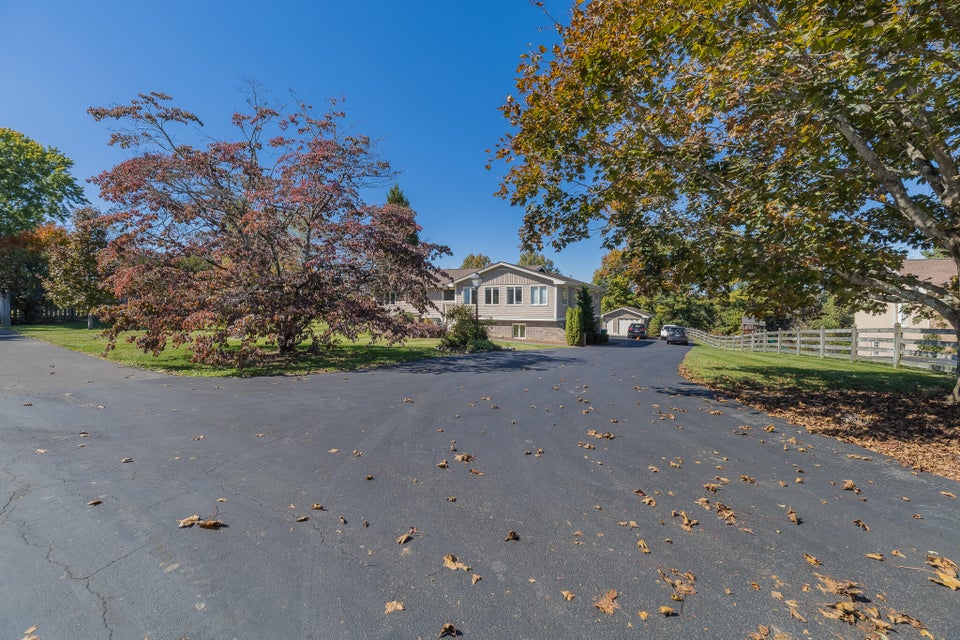 Photo #7: 19486 Mccray Drive