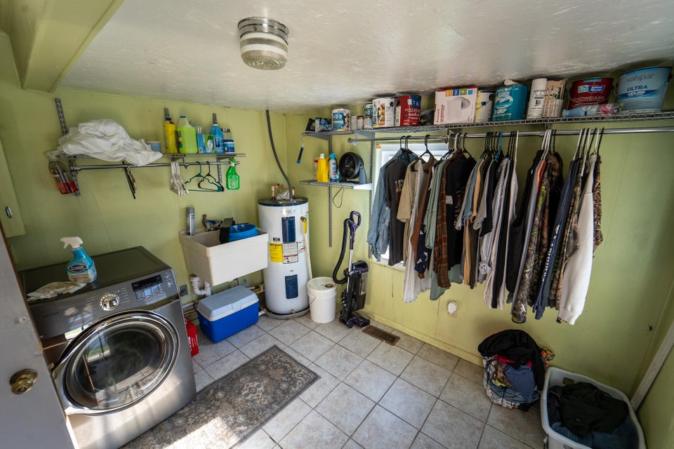 Photo #13: 2324 Buckingham Road