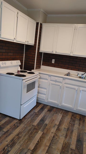 Photo #6: 515 Lynn Avenue