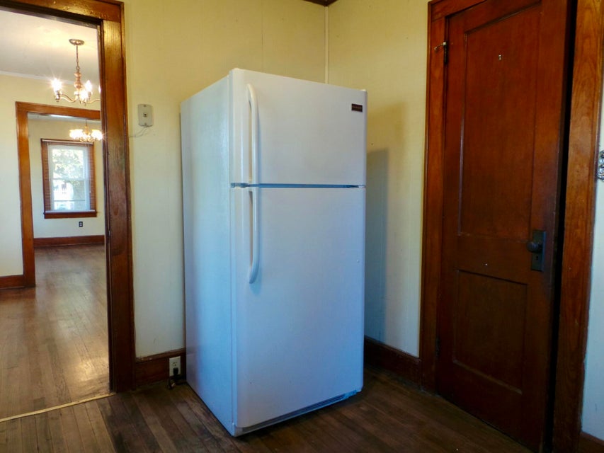 Photo #19: 1504 Miller Street