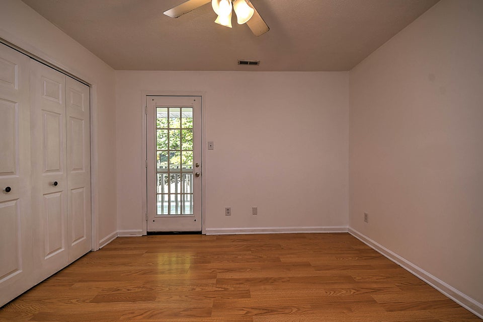Photo #33: 112 Lone Star Drive