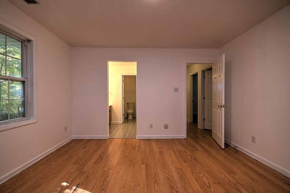 Photo #37: 112 Lone Star Drive