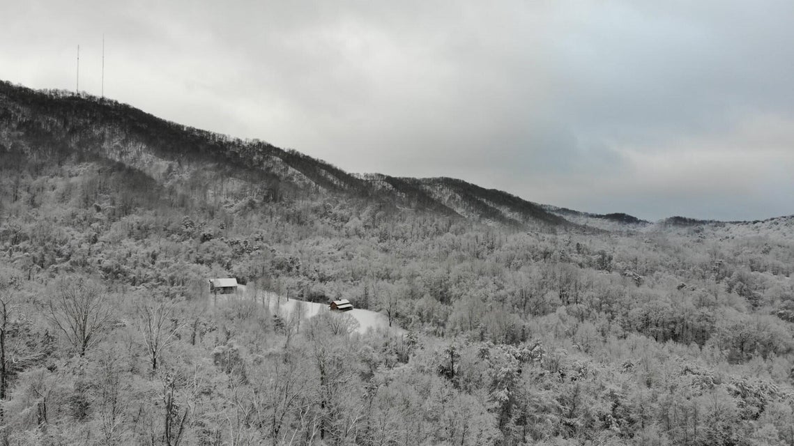 Photo #100: 857 Cloud Creek Road