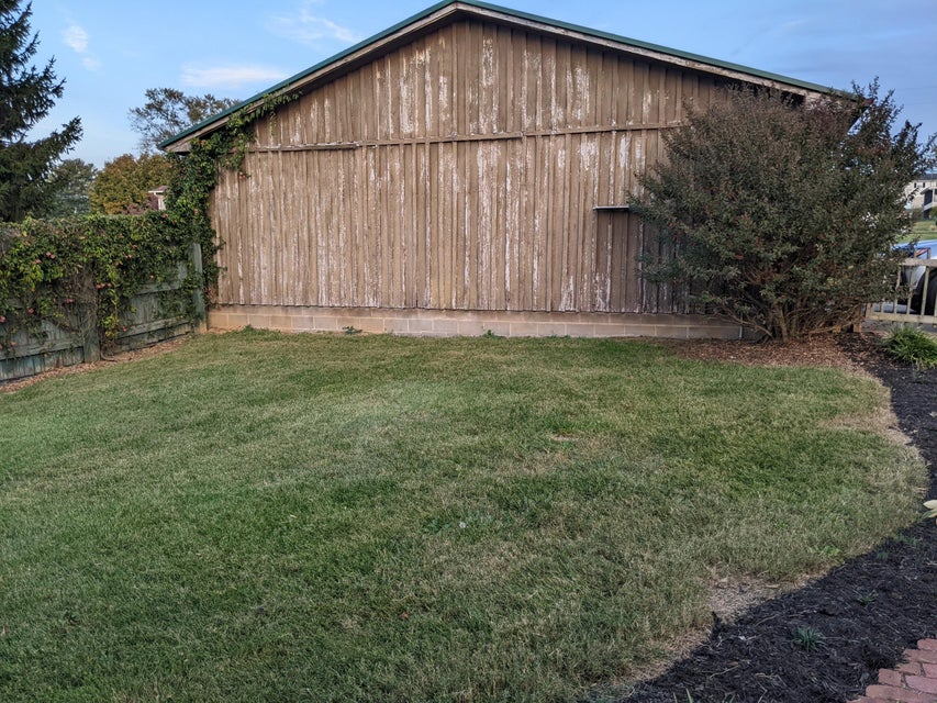 Photo #38: 936 Meadowbrook Road