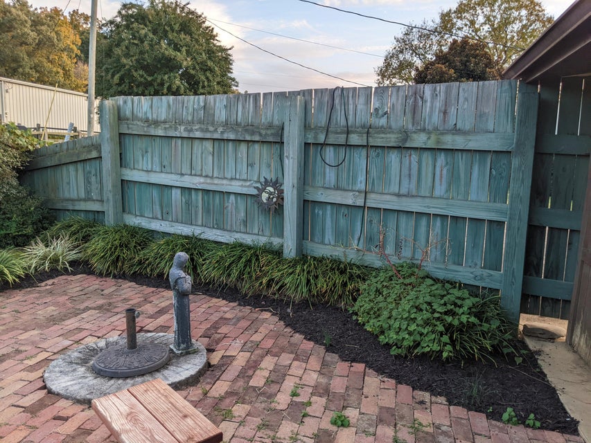 Photo #39: 936 Meadowbrook Road