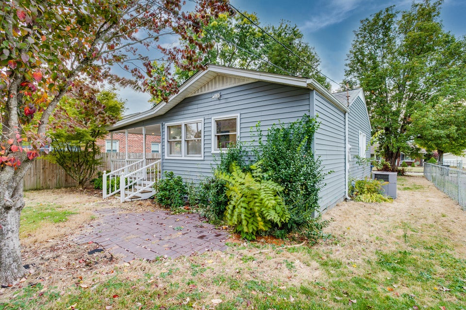 Photo #24: 1644 Redwood Drive