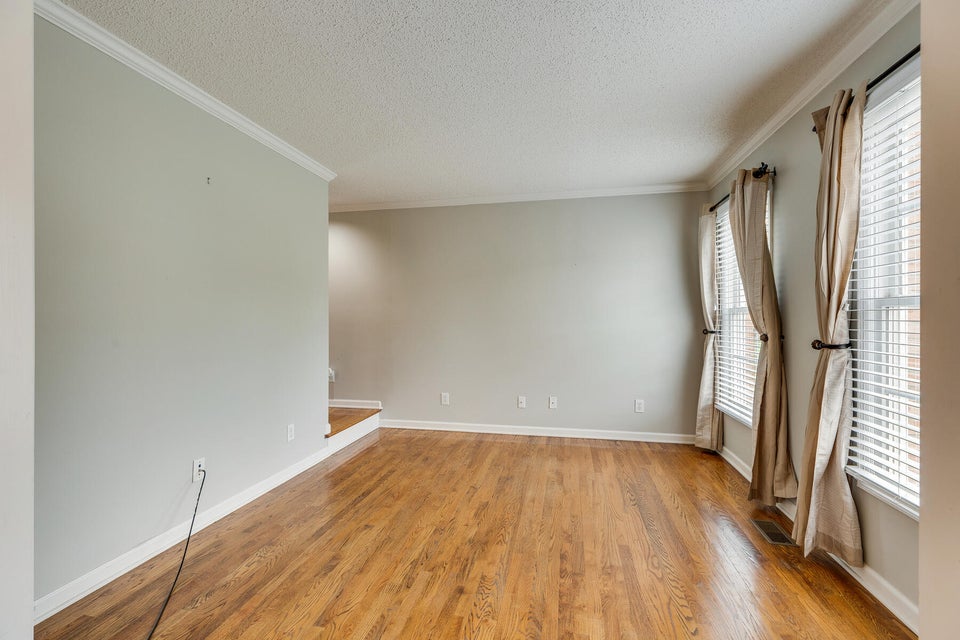 Photo #7: 3913 Lake Valley Court