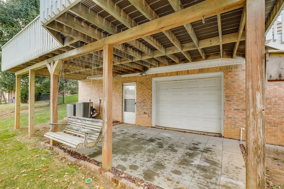 Photo #51: 3913 Lake Valley Court