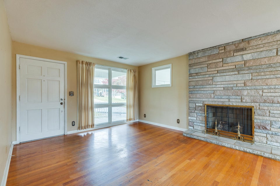 Photo #6: 149 Holston Ct Lane