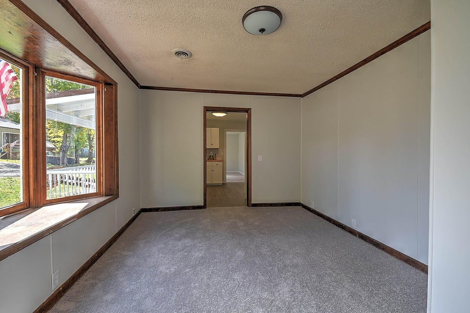 Photo #3: 102 Perry Street