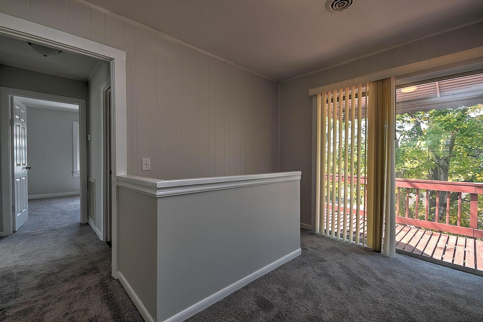 Photo #19: 102 Perry Street
