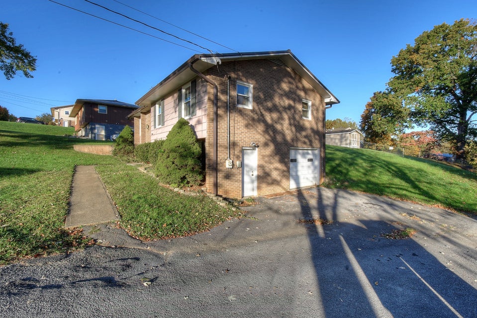 Photo #5: 2900 Ballard Road