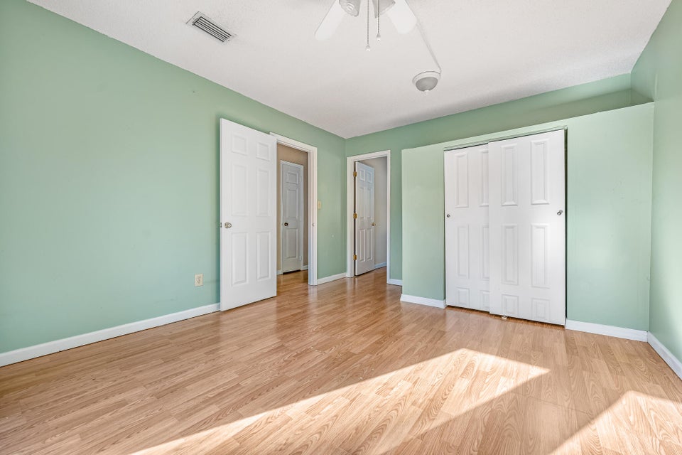 Photo #35: 205 Windridge Colony