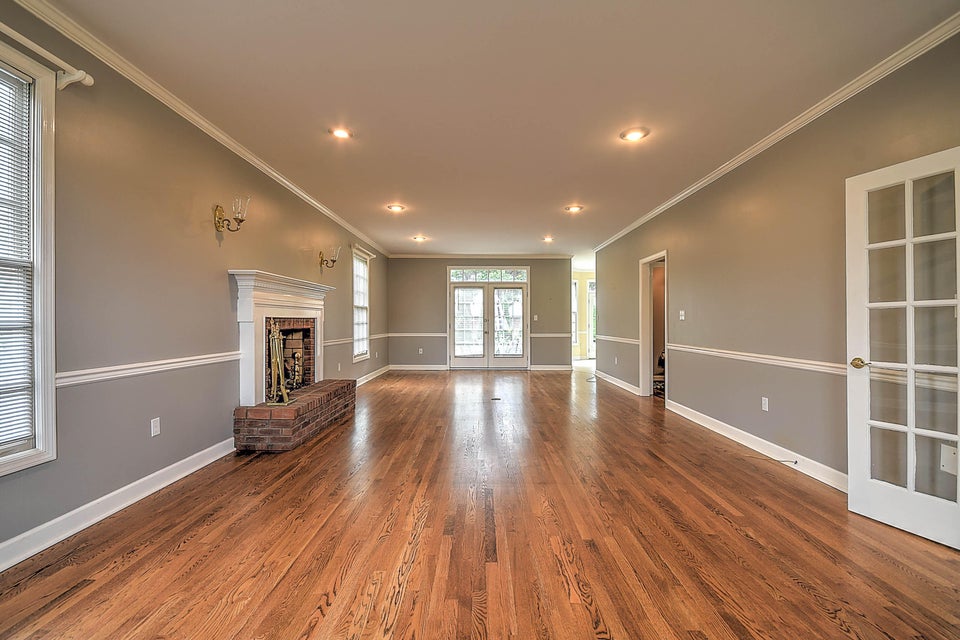 Photo #8: 2225 Lamont Street