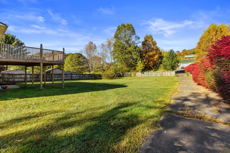 Photo #28: 1013 Gouge Road