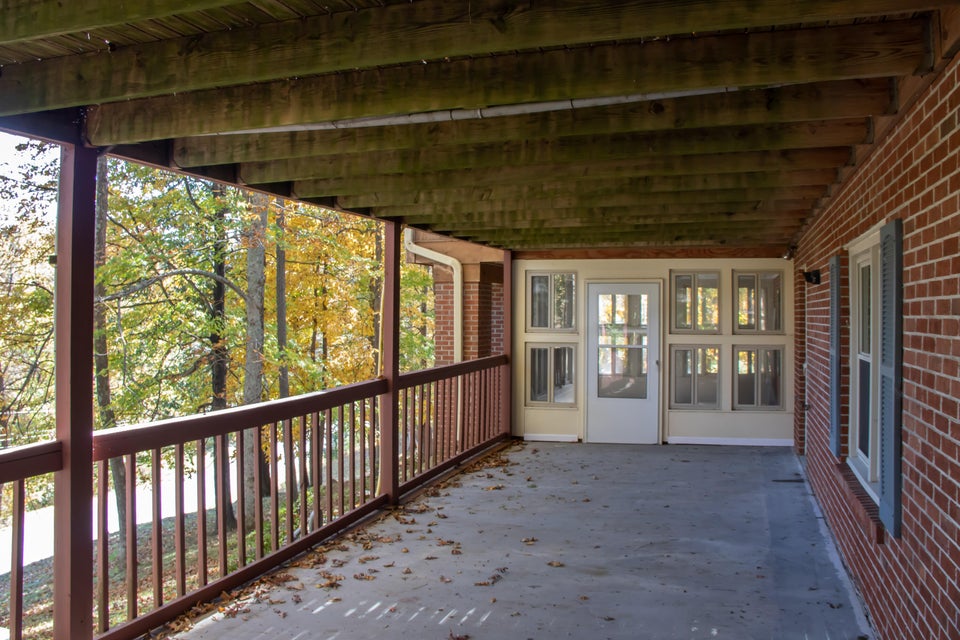 Photo #31: 714 Meadow Drive