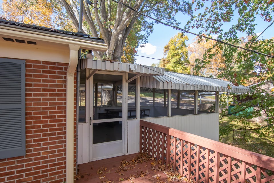 Photo #38: 714 Meadow Drive