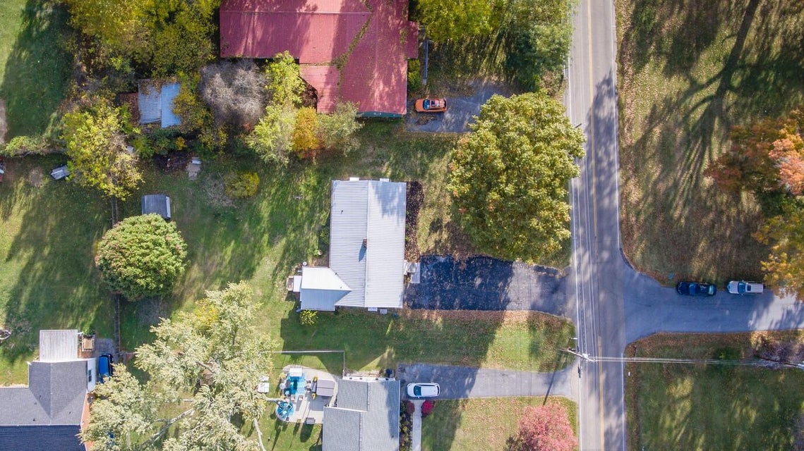 Photo #28: 409 Colonial Heights Road