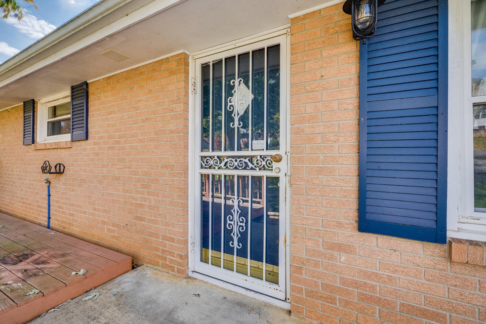 Photo #4: 315 Piercy Street
