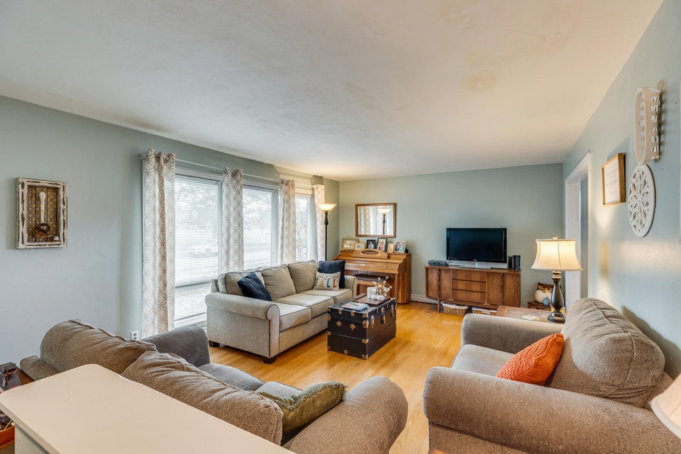 Photo #6: 2108 Montrose Ave Avenue
