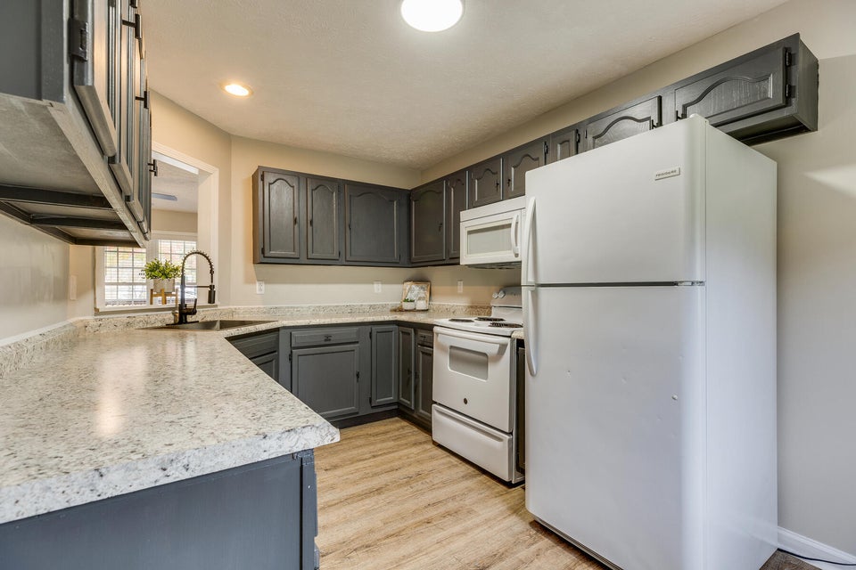 Photo #13: 1605 Stratford Road