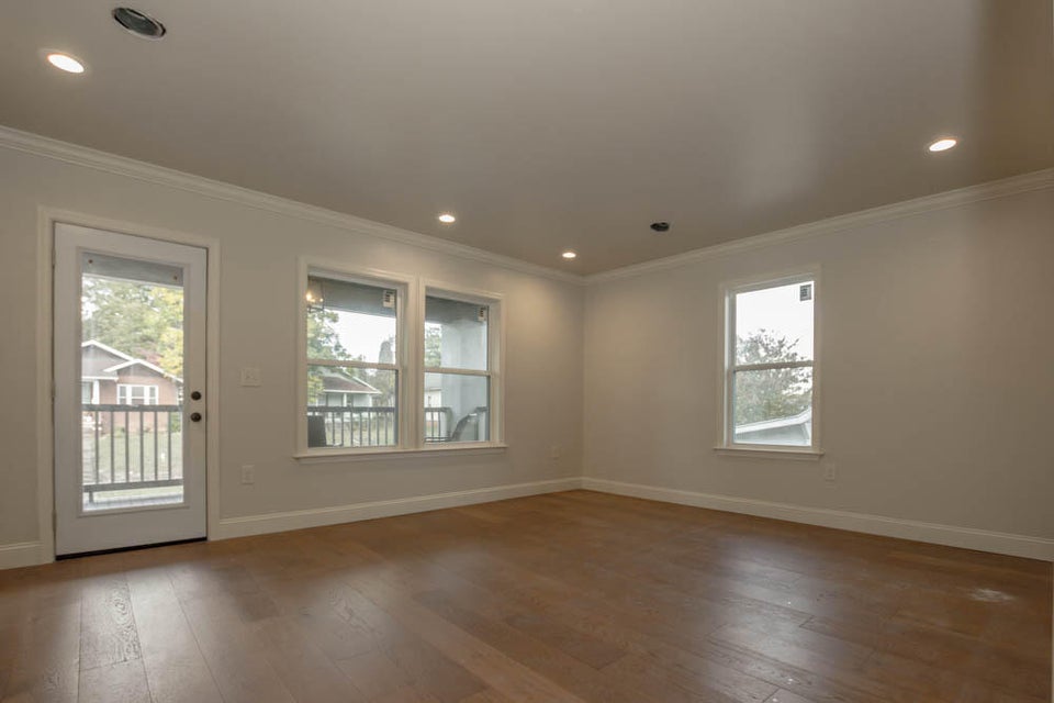 Photo #29: 210 Chilhowie Avenue