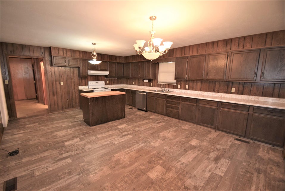 Photo #5: 204 Cowan Drive
