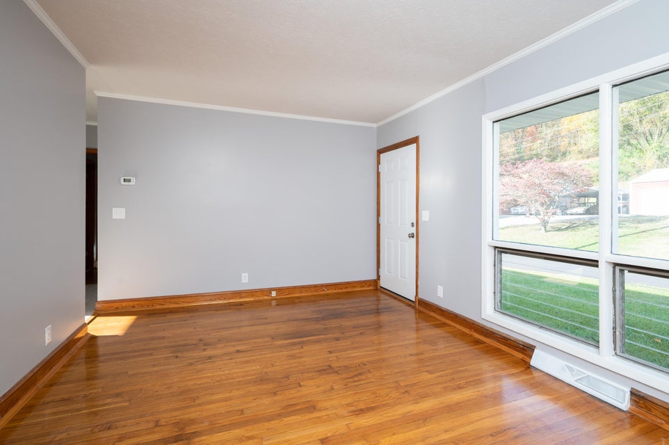 Photo #9: 1453 Ridgecrest Avenue