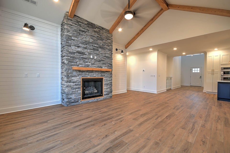 Photo #8: 818 Guaranda Drive